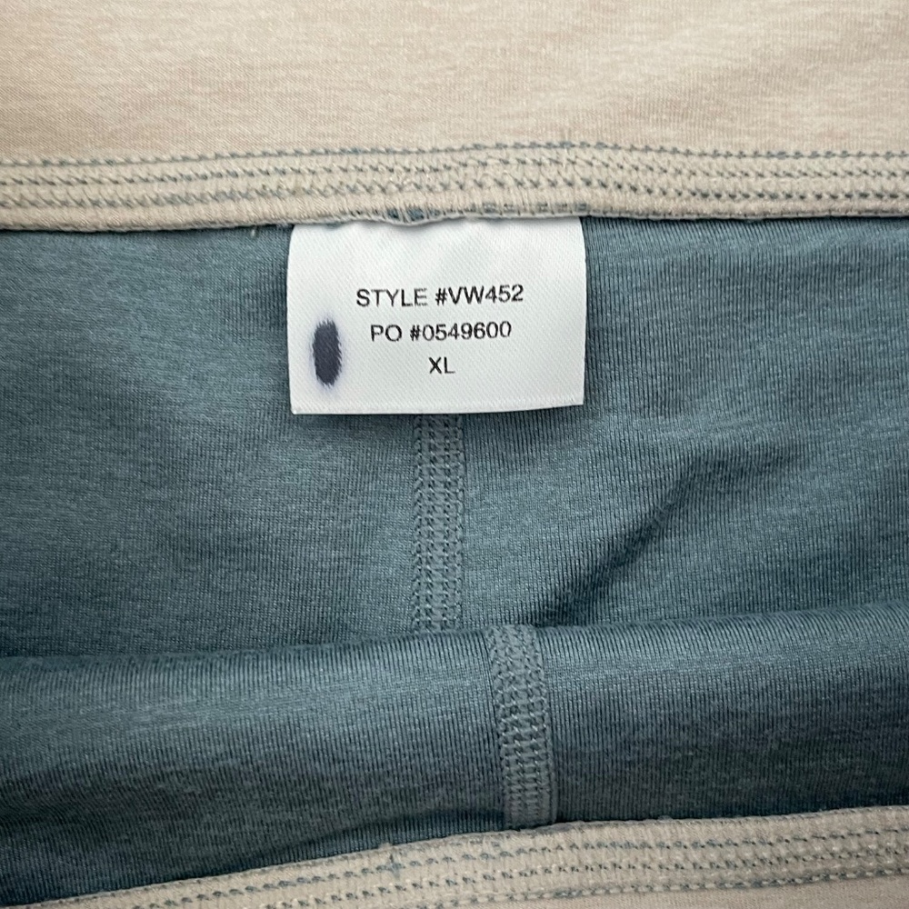 Vuori Vibe Elevation Legging Shade Heather Sz. XL Drawstring - Picture 6 of 9